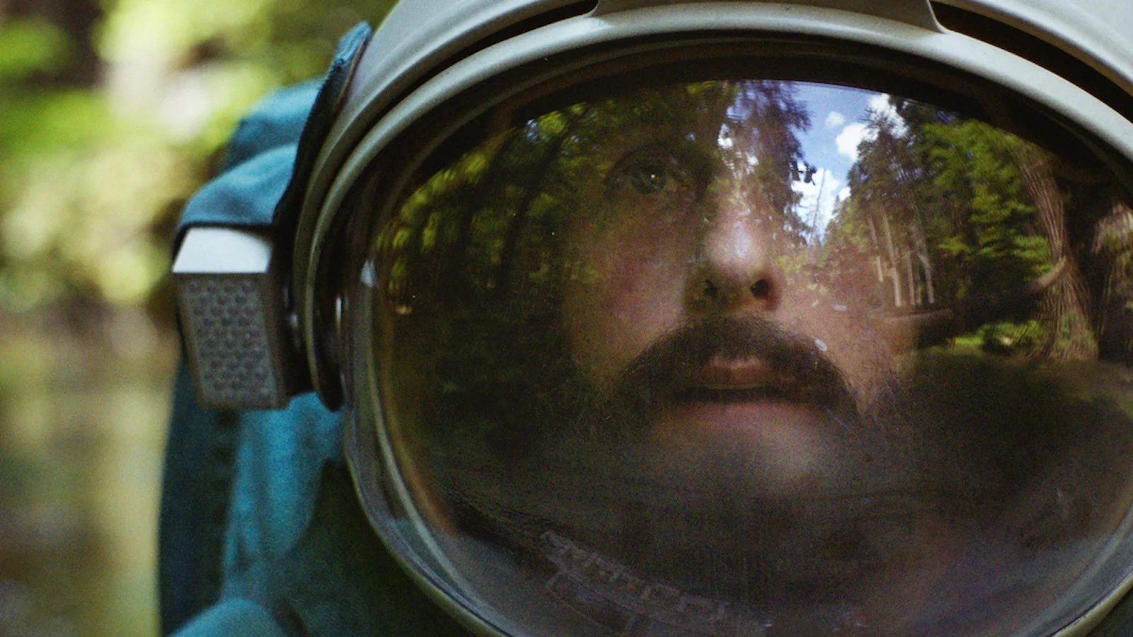 Spaceman Trama Cast E Data Duscita Del Film Netflix 