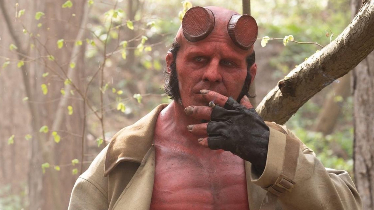 Il trailer trama cast data di uscita del film horror Hellboy The Crooked Man