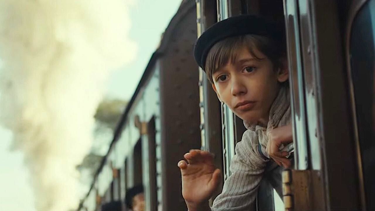 La trama, il trailer, il cast e quando esce in streaming su Netflix Il treno dei bambini, con Barbara Ronchi