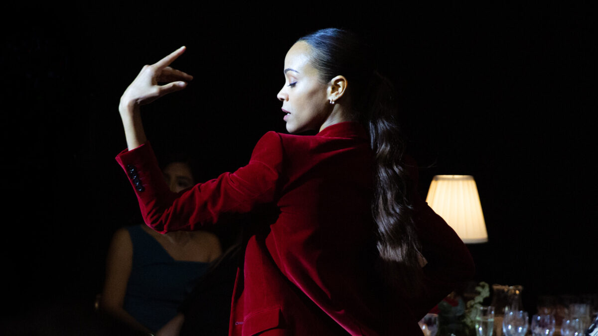 Zoe Saldana in una scena di Emilia Pérez, film diretto da Jacques Audiard candidato ai premi César 2025.